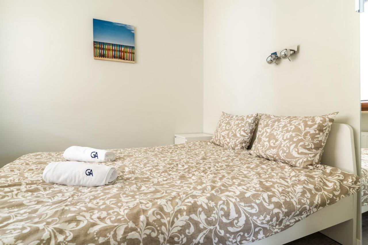 Golden Apartments - City Center - Gieldowa Варшава Экстерьер фото